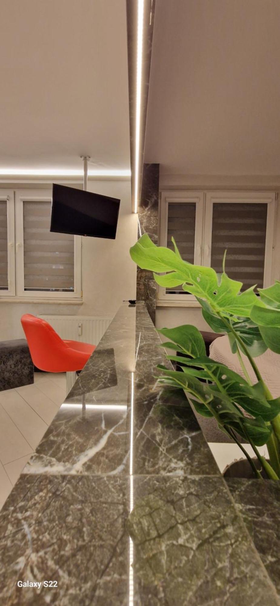 Chill Toronto Apartment เบียวิสตอก ภายนอก รูปภาพ