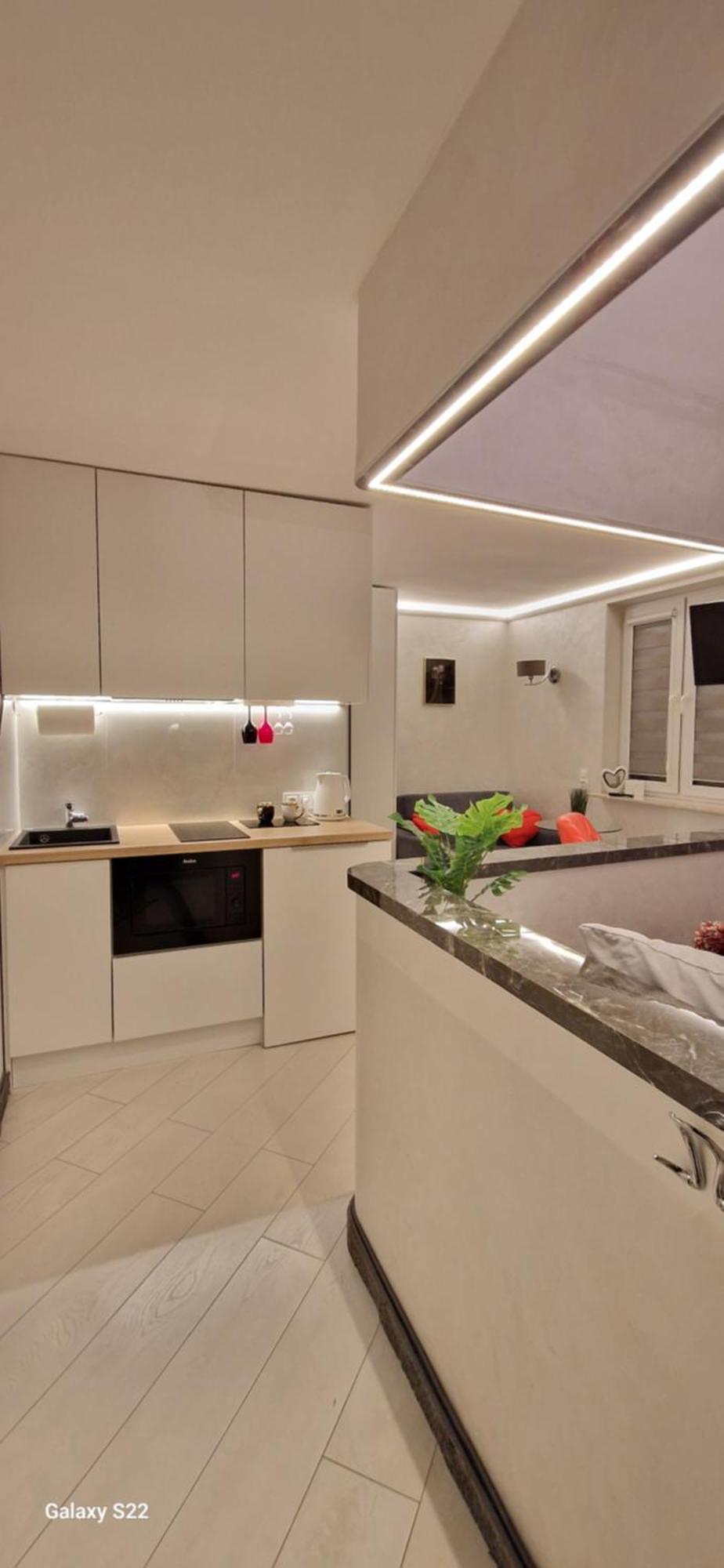 Chill Toronto Apartment เบียวิสตอก ภายนอก รูปภาพ